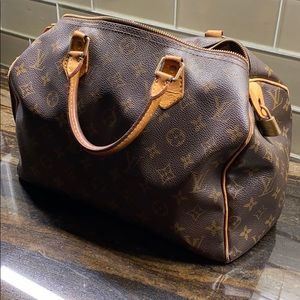 SOLD Louis Vuitton speedy 30